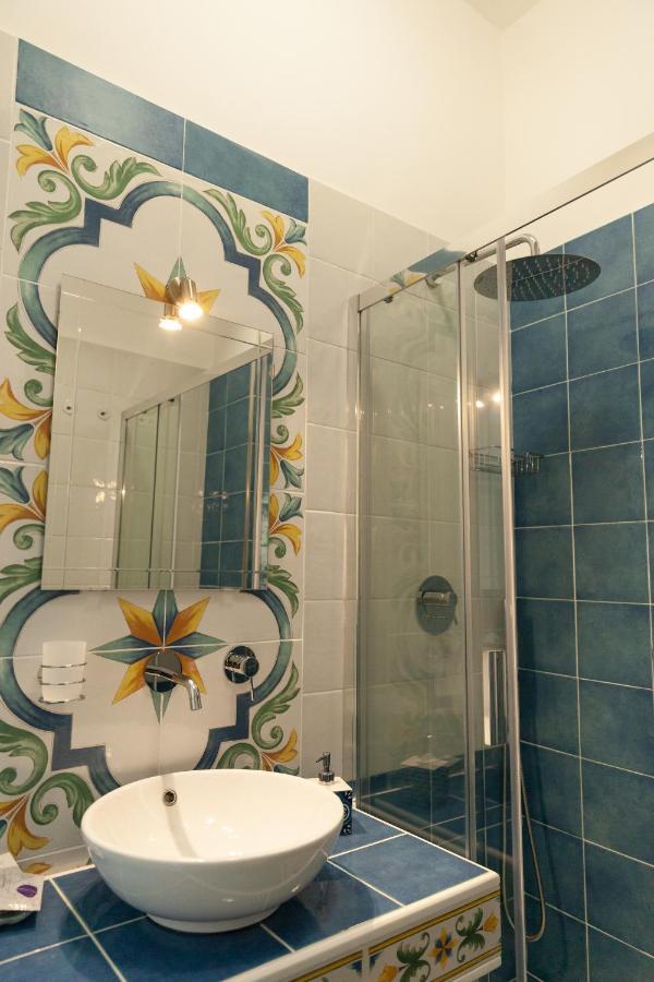 Velia34 Bed and Breakfast Salerno Eksteriør billede